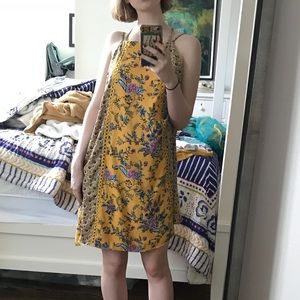 Yellow pattern dress